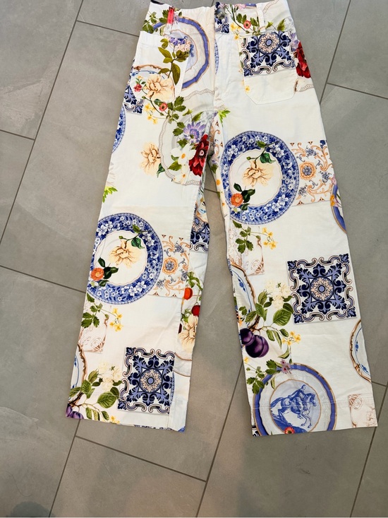 Maeve Denim - Maeve White Wide-Leg Jeans with Blue Delft & Multicolor Floral Print